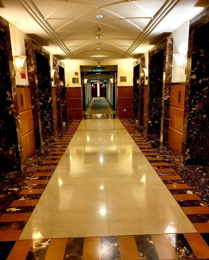 Moonlight Service Suite Kuala Lumpur Buitenkant foto