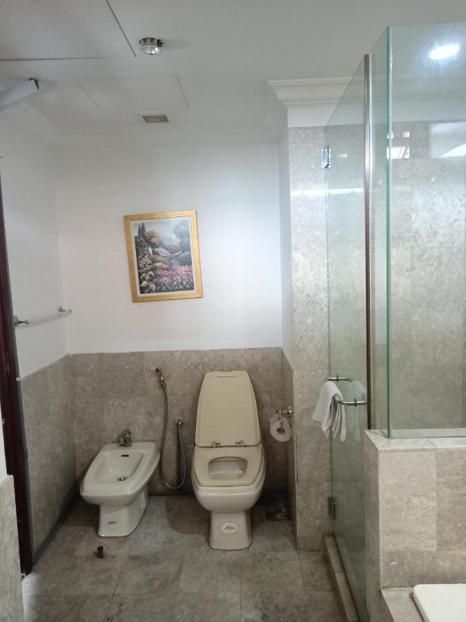 Moonlight Service Suite Kuala Lumpur Buitenkant foto